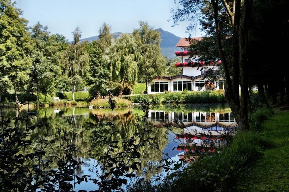 Hotel Zum Hirschen Lam Exterior photo